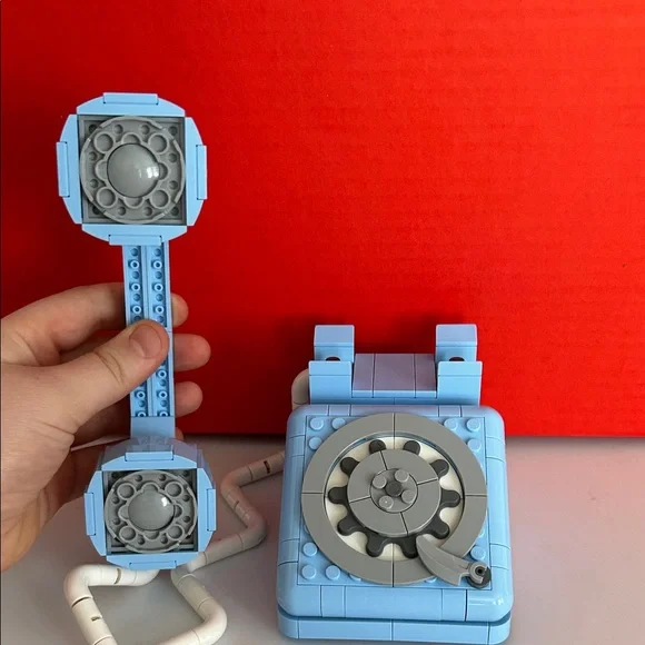Lego Vintage Style Blue Toy Phone - Picture 6 of 8
